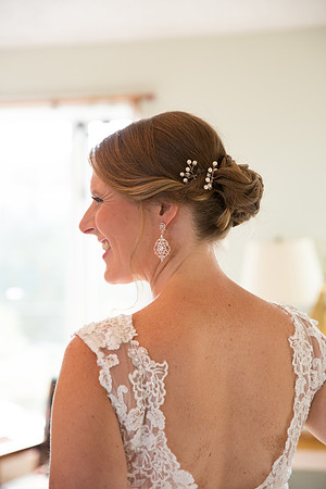 Beautiful outdoor fall wedding at the Cooper Hill Inn