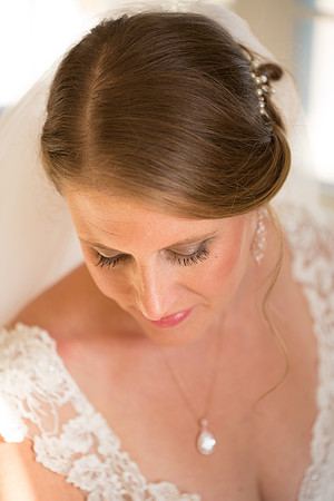 Beautiful outdoor fall wedding at the Cooper Hill Inn