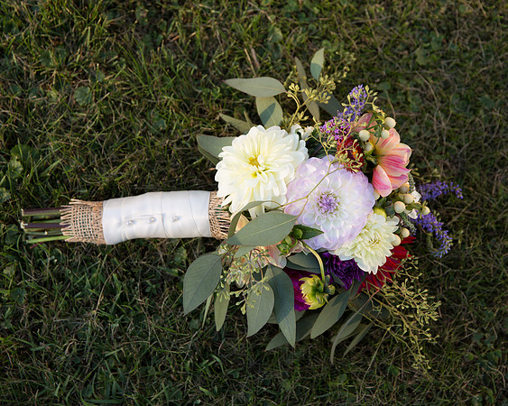 Beautiful outdoor fall wedding at the Cooper Hill Inn